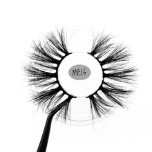 Load image into Gallery viewer, Dream Chasin Lashes- 25 mm
