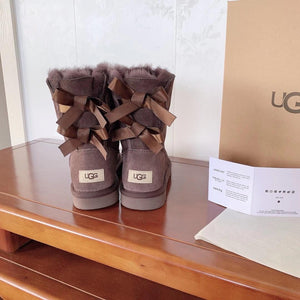 BROWN BOW UGGS