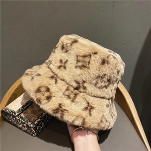 Furry Louis Bucket Hat- Brown